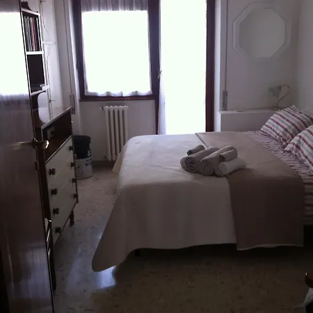 Felice 5 Rome